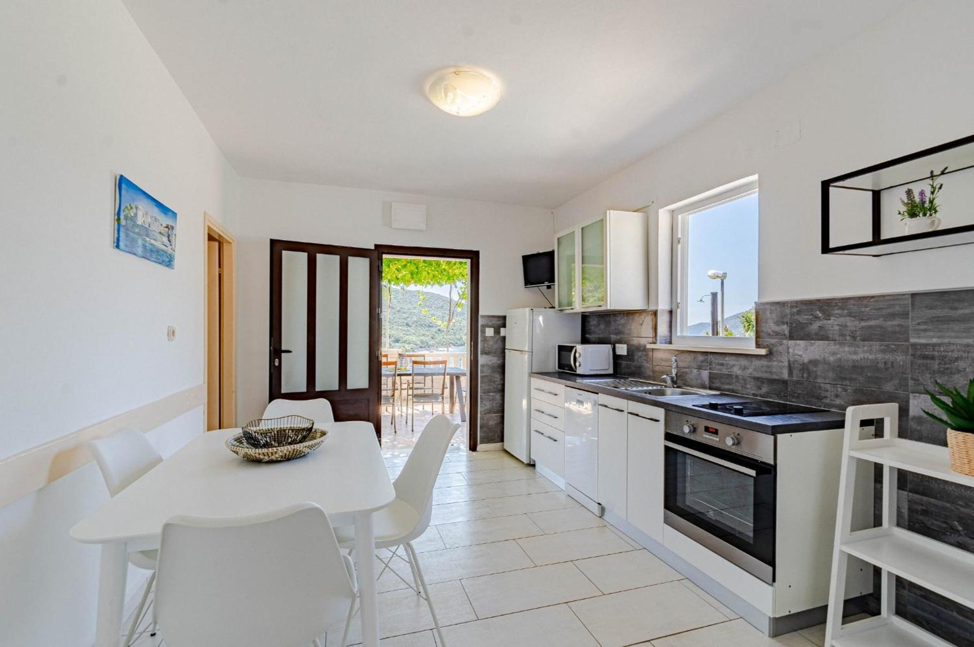 Seaside Apartments With A Swimming Pool Tri Zala, Korcula - 558 Zrnovo Екстер'єр фото